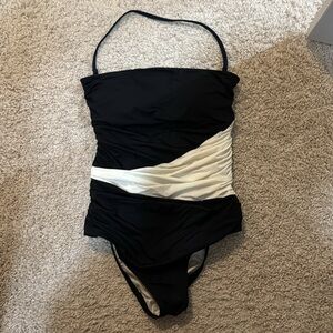 Victoria’s Secret One-piece Swimsuit